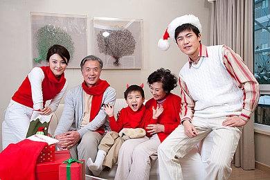 《守望先锋：归来》新英雄渣客女王剧情动画短片废民